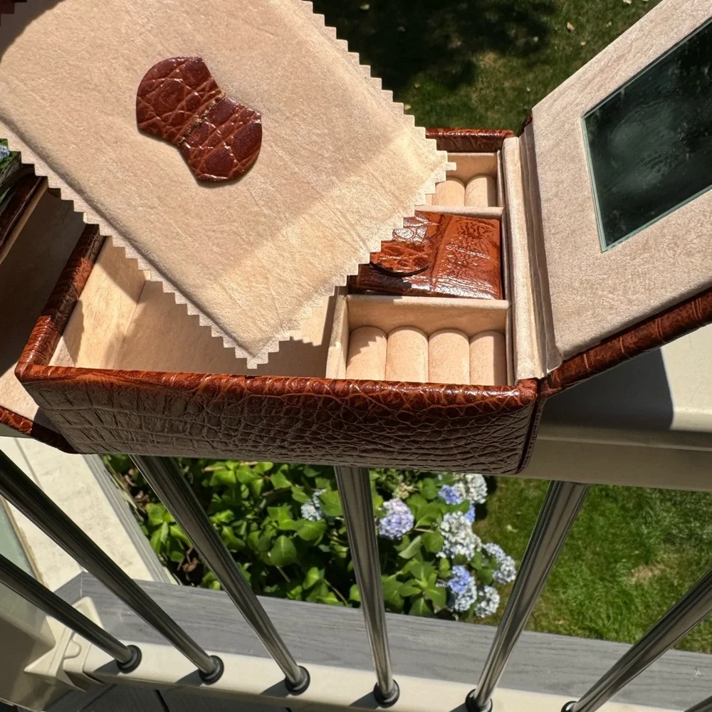 Travel Jewlery Case Brown Box Compact with Mirror Faux Leather - Picture 9 of 12